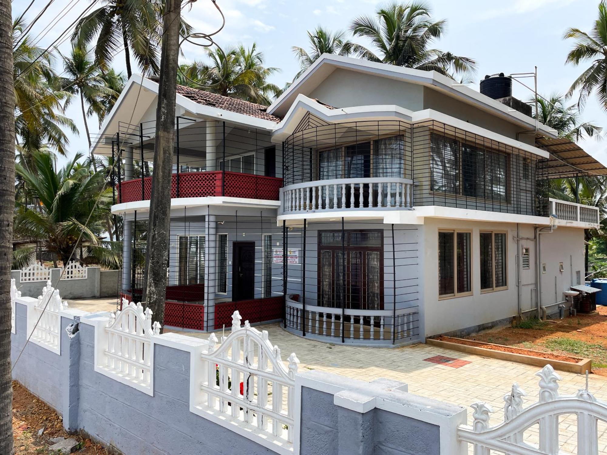 Gintara Beach Homestay By Evaddo Kalyānpur Exterior foto